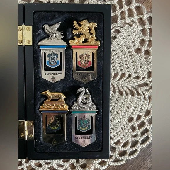 Harry Potter Bookmark 5-Pack Crest Noble Collection
